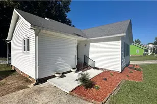 1802 Bristol Rd, Greensboro, NC 27406 - Photo 5