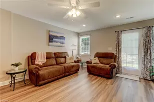 525 Highland Park Dr, Eden, NC 27288 - Photo 13