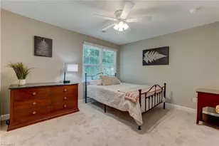 525 Highland Park Dr, Eden, NC 27288 - Photo 17