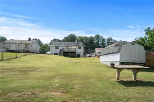 239 Craft Dr, Winston-Salem, NC 27105 - Photo 33