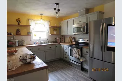 1721 Valley Brook Road, Clemmons, NC 27012 - Photo 9