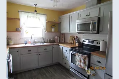 1721 Valley Brook Road, Clemmons, NC 27012 - Photo 7