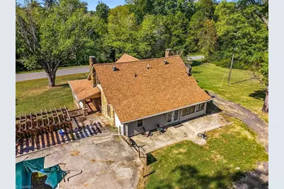 907 Irvin Farm Road, Reidsville, NC 27320 - Photo 35