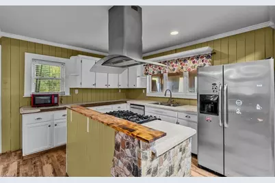 907 Irvin Farm Road, Reidsville, NC 27320 - Photo 9