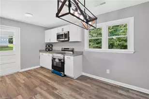 220 Mountview Dr, Mocksville, NC 27028 - Photo 5