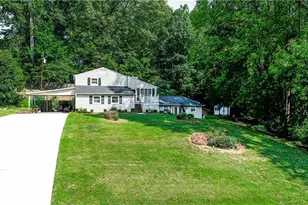 2311 Oakcliffe Dr, Kernersville, NC 27284 - Photo 31