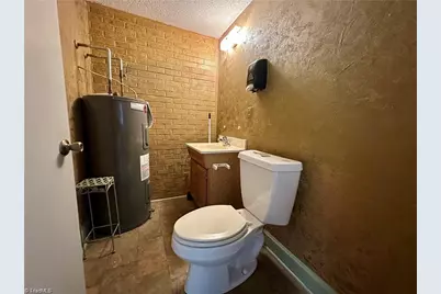 1240 Churton Street, Winston-Salem, NC 27103 - Photo 25