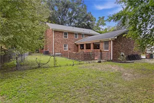 33 Kemp Rd E, Greensboro, NC 27410 - Photo 27
