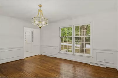 33 Kemp Road E, Greensboro, NC 27410 - Photo 7