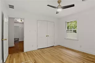 33 Kemp Rd E, Greensboro, NC 27410 - Photo 19
