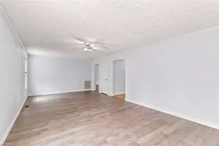 3806 Polonia Ct, Browns Summit, NC 27214 - Photo 9