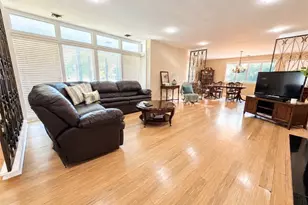 324 E Main St, Candor, NC 27229 - Photo 5