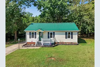 3401 Lovington Court, High Point, NC 27260 - Photo 5
