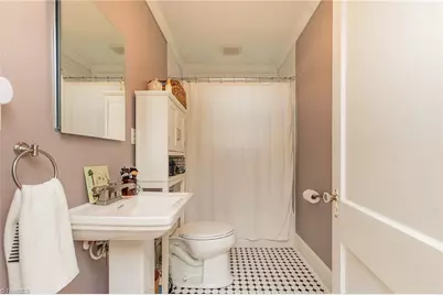 403 Fairview Drive, Lexington, NC 27292 - Photo 23