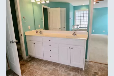 132 Feather Ridge Circle, Reidsville, NC 27320 - Photo 11