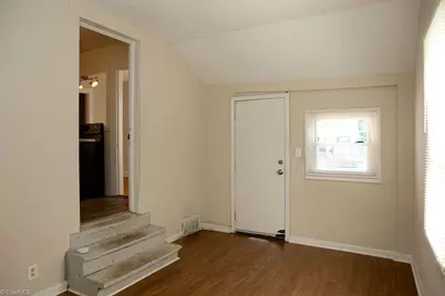 2214 Walker Avenue, Greensboro, NC 27403 - Photo 9