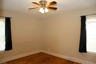 2214 Walker Avenue, Greensboro, NC 27403 - Photo 37