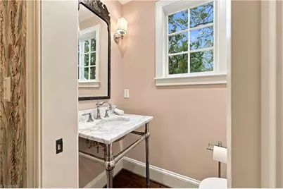 628 Roslyn Road, Winston-Salem, NC 27104 - Photo 17