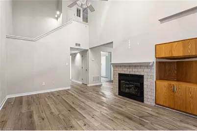 306 N Lindell Road #E, Greensboro, NC 27403 - Photo 9