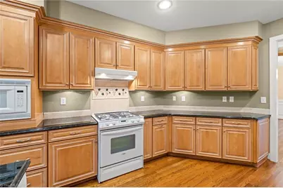 3940 Newport Court, High Point, NC 27265 - Photo 11