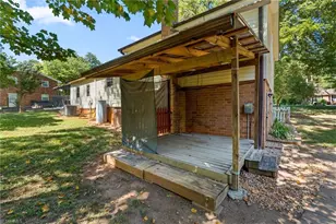 5701 Buddingwood Dr, Greensboro, NC 27409 - Photo 31
