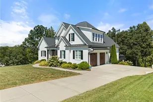 2435 Wellsburg Ct, Clemmons, NC 27012 - Photo 3