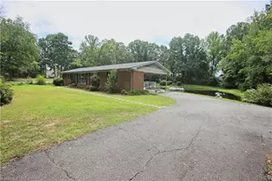 140 Frazier St, Archdale, NC 27263 - Photo 3