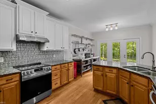 6987 Bethesda Ct, Summerfield, NC 27358 - Photo 7