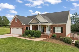 117 Chandler Dr, Lexington, NC 27295 - Photo 3
