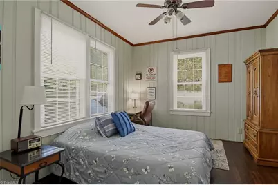 415 W 25th Street, Winston-Salem, NC 27105 - Photo 15
