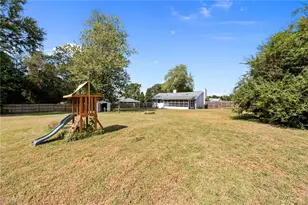 5615 Plantation Dr, Winston-Salem, NC 27105 - Photo 29