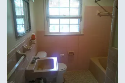 320 E Vandalia Road, Greensboro, NC 27406 - Photo 11