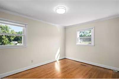 590 N Peace Haven Road, Winston-Salem, NC 27104 - Photo 19