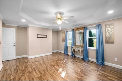 590 N Peace Haven Road, Winston-Salem, NC 27104 - Photo 15