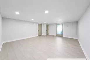 590 N Peace Haven Rd, Winston-Salem, NC 27104 - Photo 17