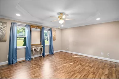 590 N Peace Haven Road, Winston-Salem, NC 27104 - Photo 13