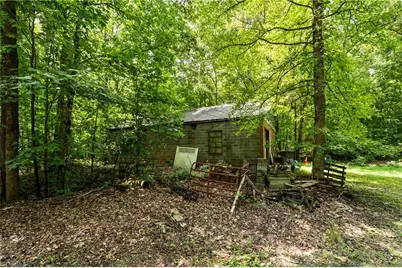 955 Valleystream Road, Winston-Salem, NC 27104 - Photo 19