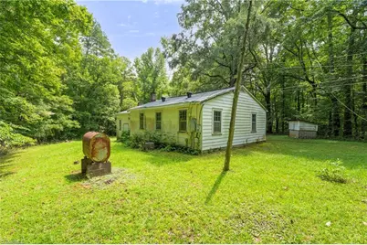 955 Valleystream Road, Winston-Salem, NC 27104 - Photo 15
