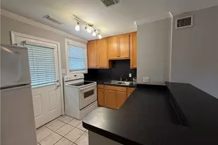 1828 Villa Dr, Greensboro, NC 27403 - Photo 7