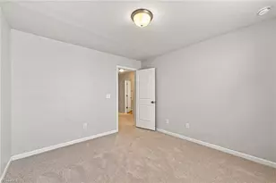 3833 Crestwell Cove Ct, Winston-Salem, NC 27103 - Photo 27