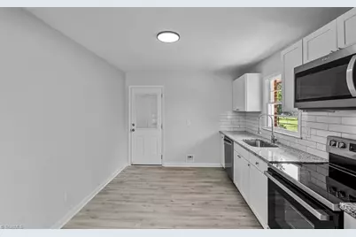 1804 Woodmere Drive, Greensboro, NC 27405 - Photo 11