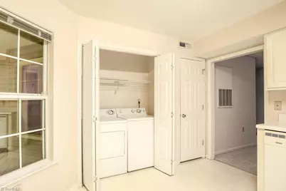 2680 Ingleside Drive #2B, High Point, NC 27265 - Photo 11