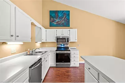 4419 Lake Walk Drive, Greensboro, NC 27410 - Photo 15