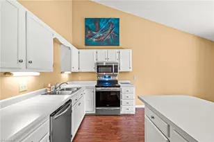 4419 Lake Walk Dr, Greensboro, NC 27410 - Photo 15