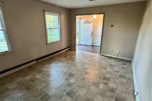 2404 Revolan Ct, Greensboro, NC 27407 - Photo 9