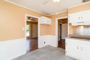 1901 Lynnwood Dr, Burlington, NC 27215 - Photo 15
