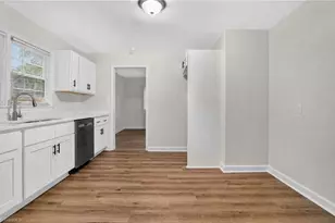 520 Ashburn St, High Point, NC 27260 - Photo 15