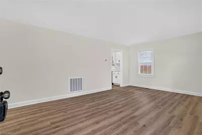 520 Ashburn Street, High Point, NC 27260 - Photo 9