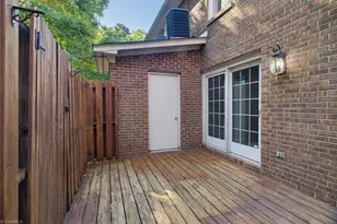2210 New Garden Rd, Greensboro, NC 27410 - Photo 23