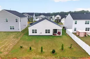 3104 Middle Creek Ln, Greensboro, NC 27405 - Photo 39